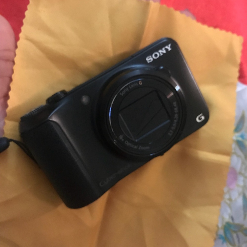 Camera - Picture 2 of 6